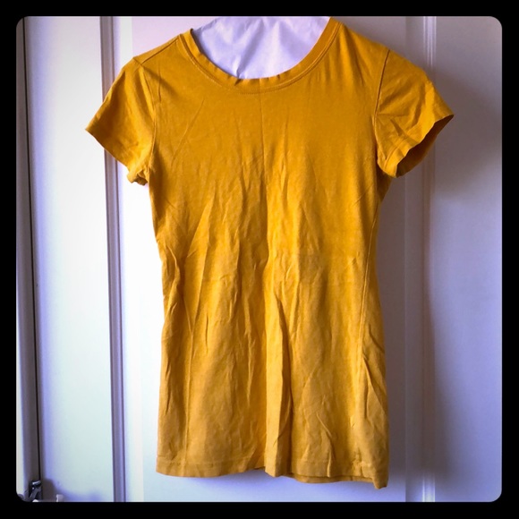 🌶 5 for $20: Mustard yellow tee - Picture 1 of 1